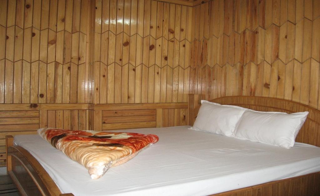 Hotel Arsh International Найнітал Номер фото