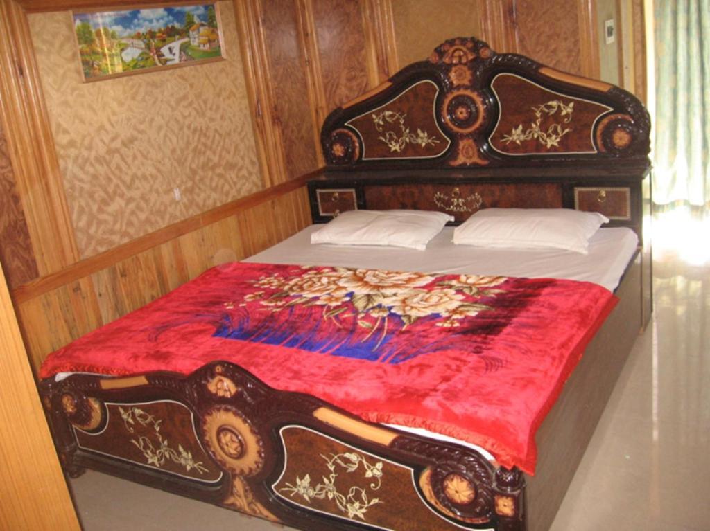 Hotel Arsh International Найнітал Екстер'єр фото
